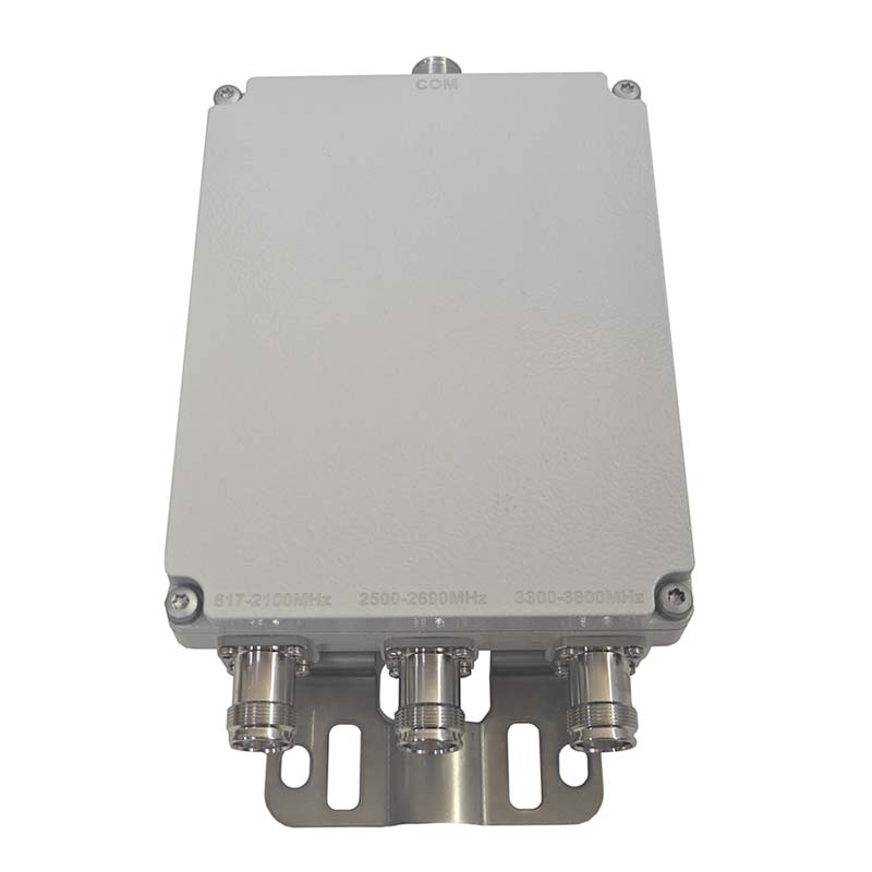 CM0638-3D-B Combinador para 617、2100 y 2500 y 3800MHz